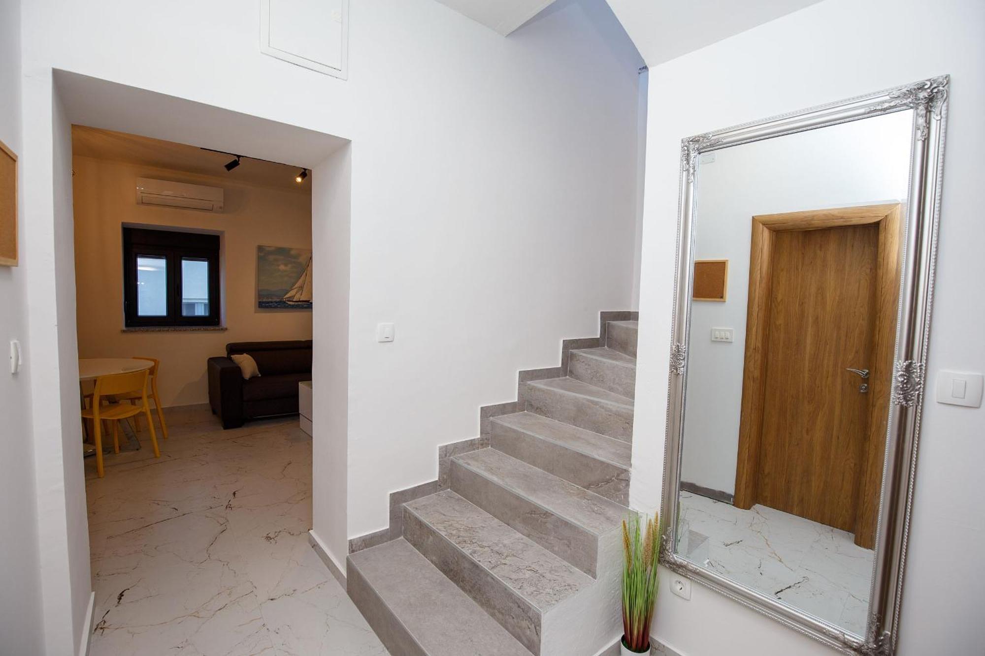 Villa Miema With Jacuzzi Zadar Eksteriør billede